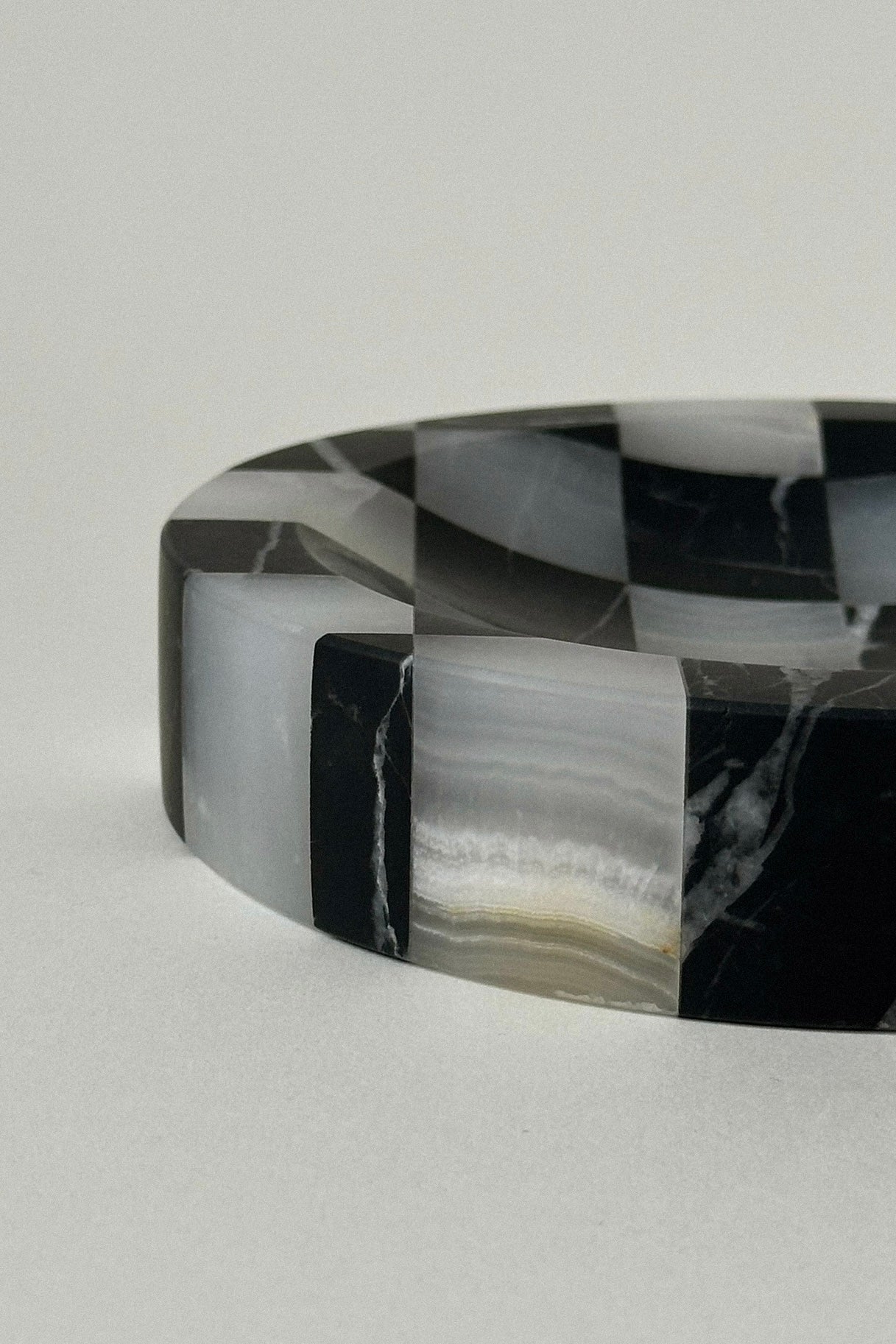 TOTEM checkered tray