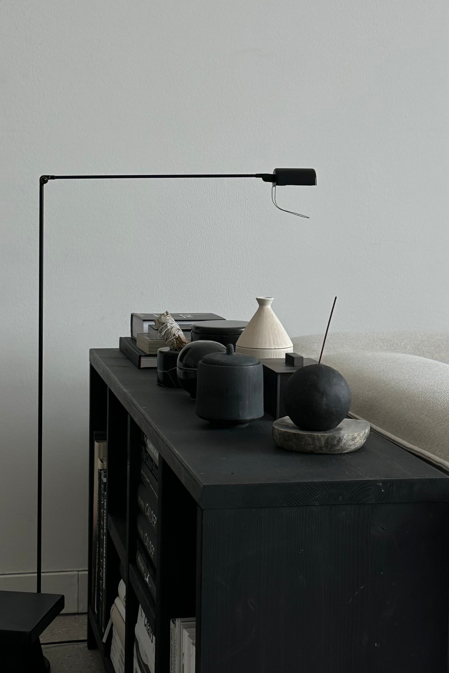 EXPERIMENTAL interior object 01