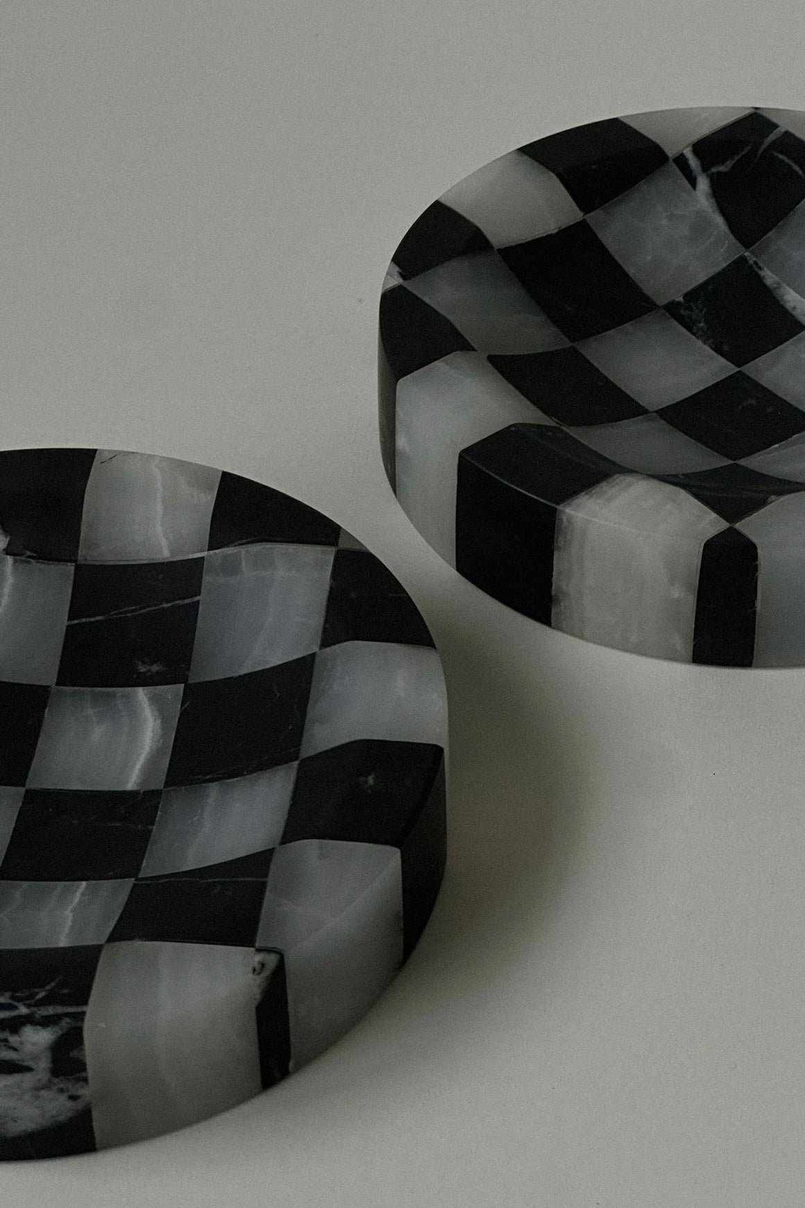 TOTEM checkered tray