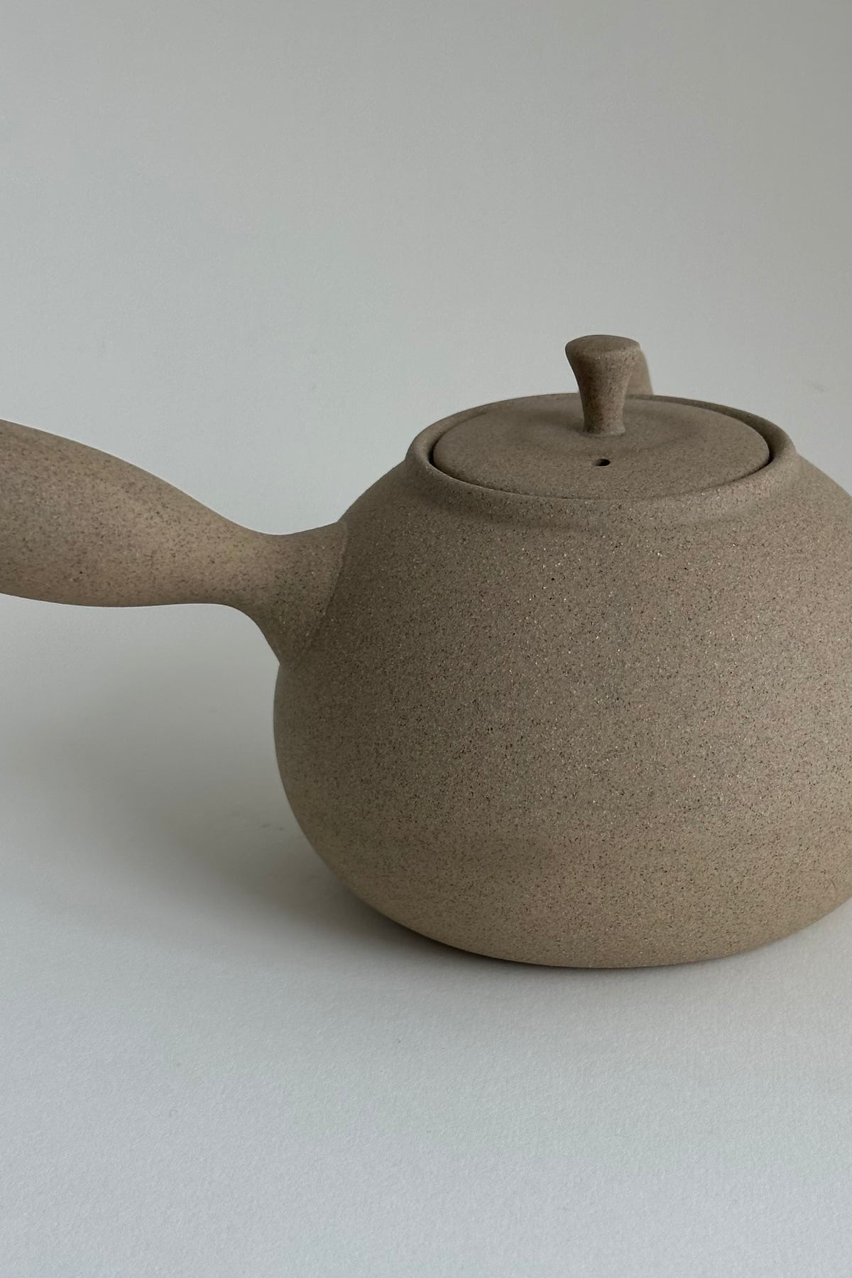 LIMINALIA sidehandle teapot