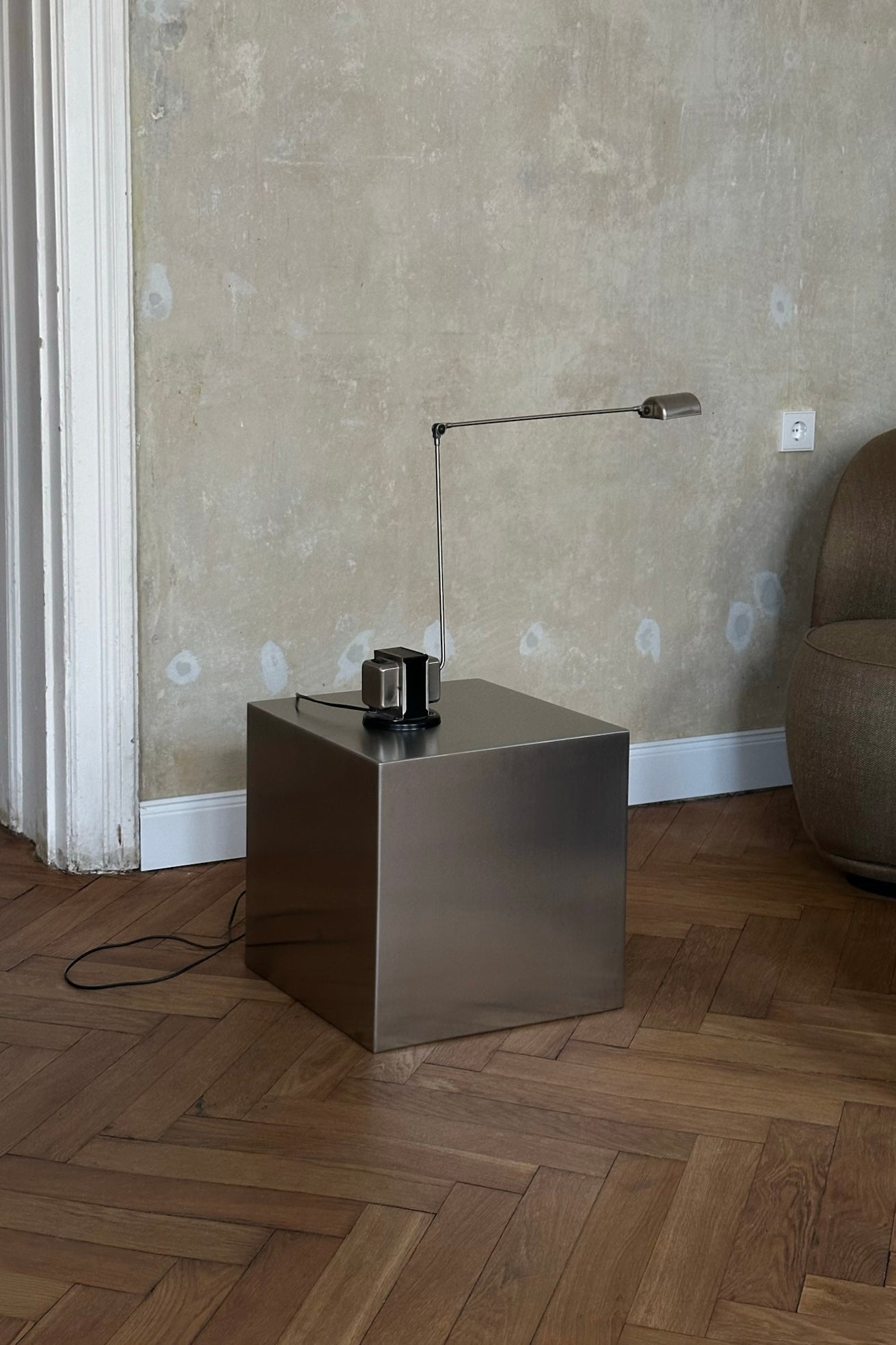 NOSTALGIA stainless steel cube