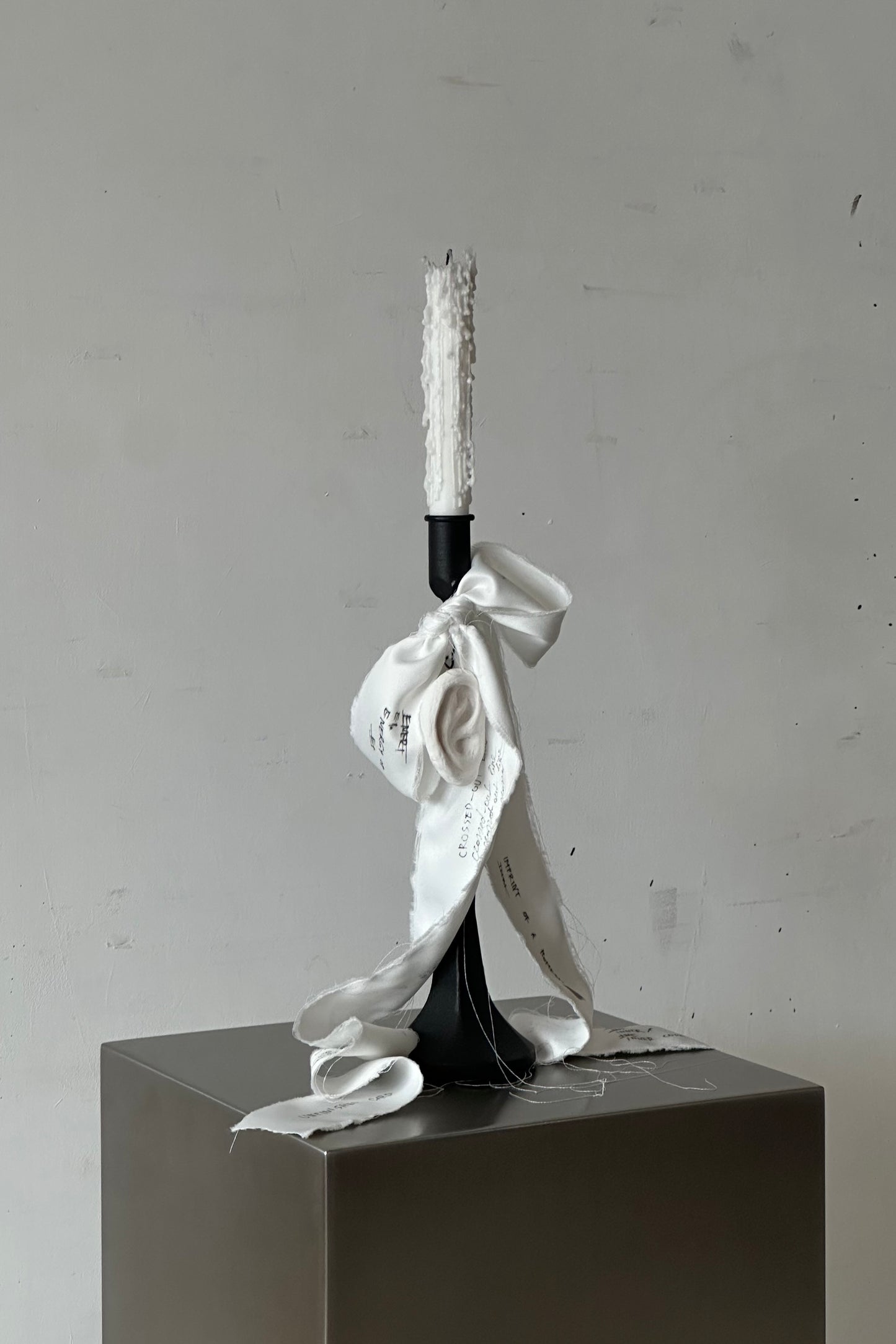 UNSENT EAR candleholder