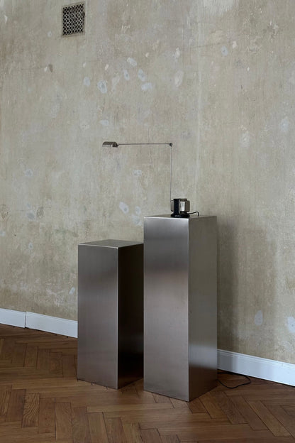 NOSTALGIA stainless steel pedestal