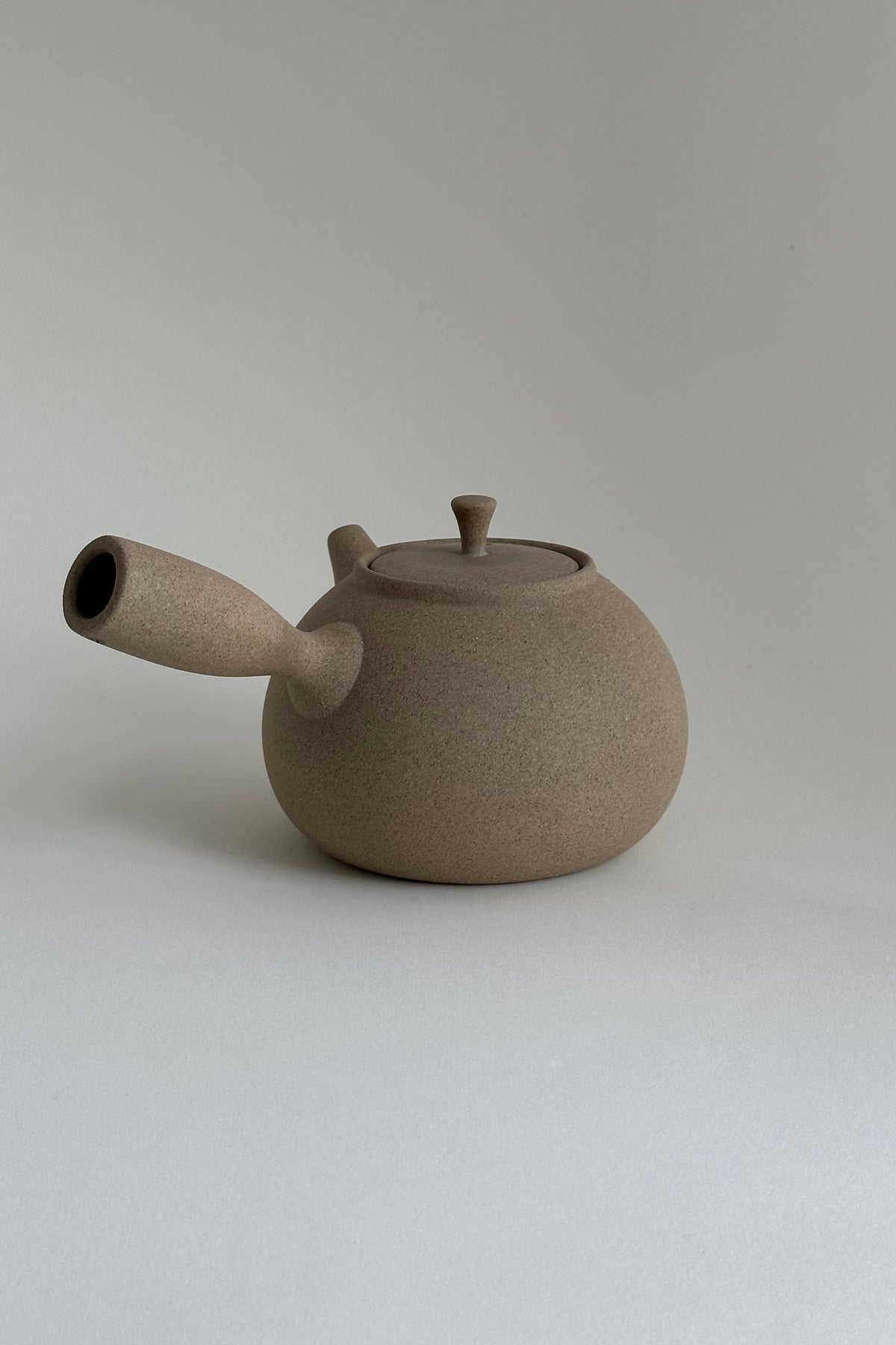LIMINALIA sidehandle teapot