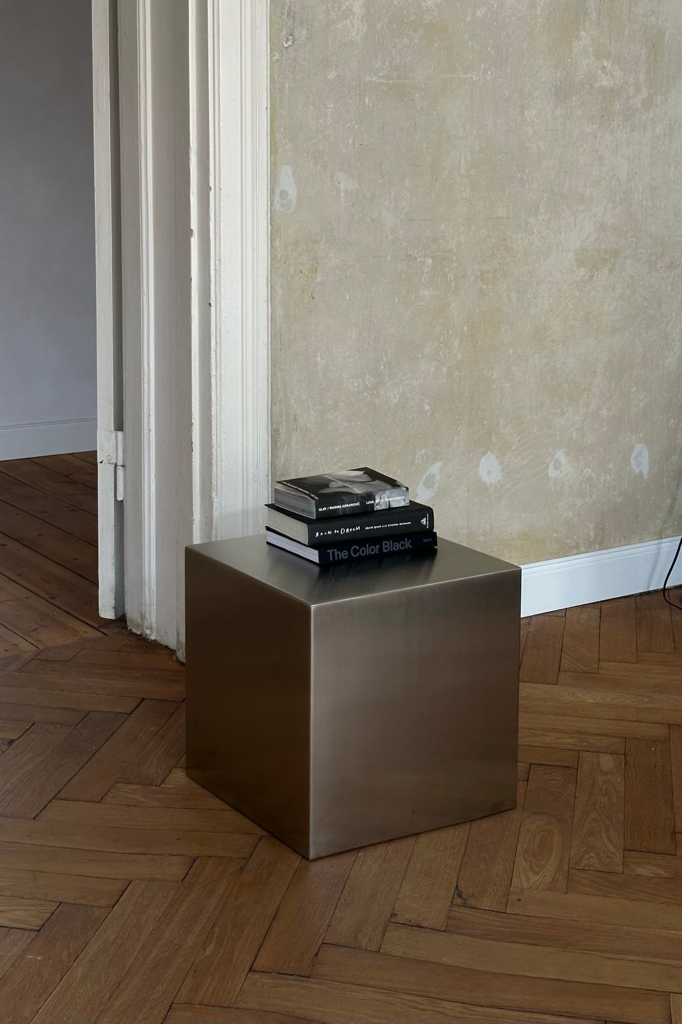 NOSTALGIA stainless steel cube